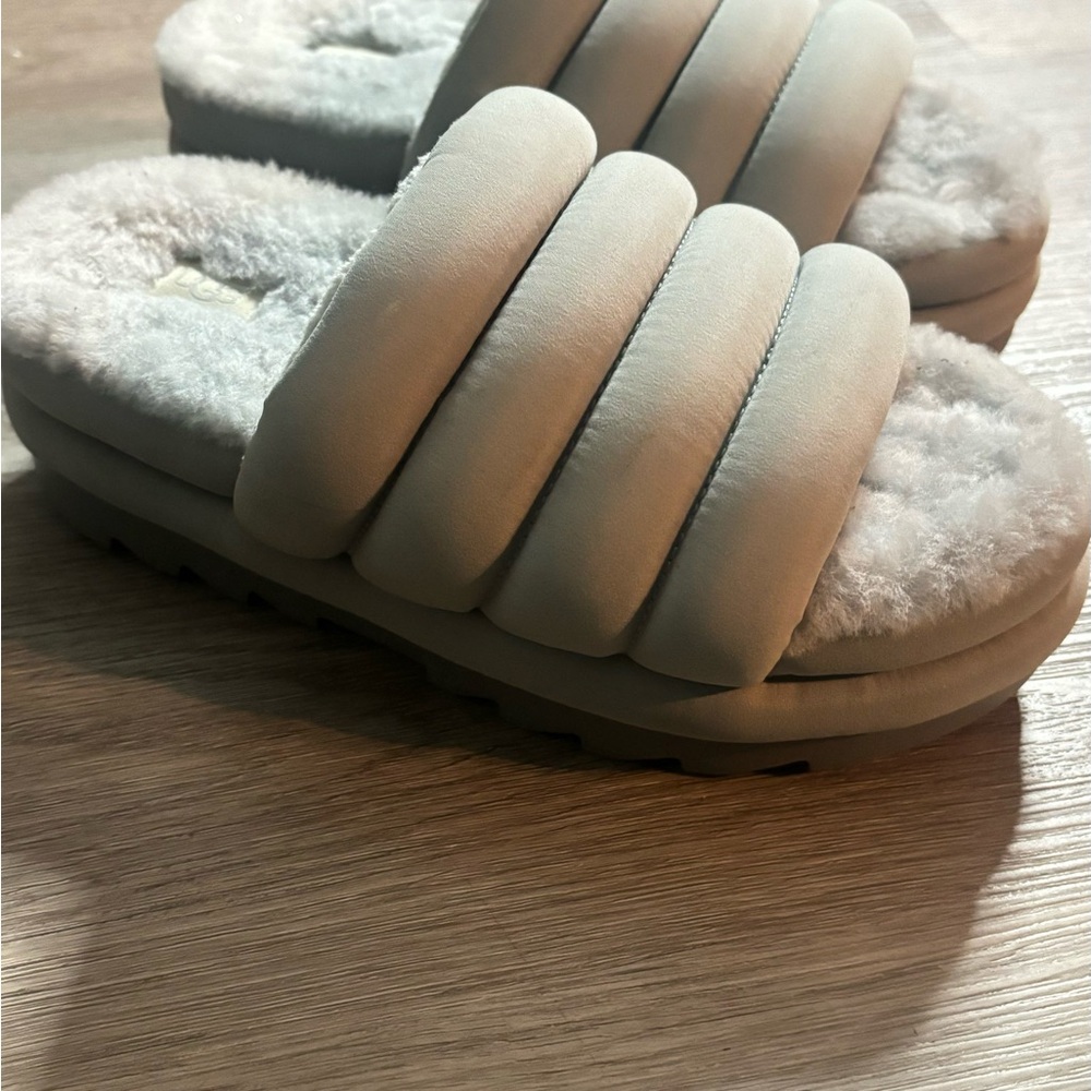 UGG Fluffy White Slippers